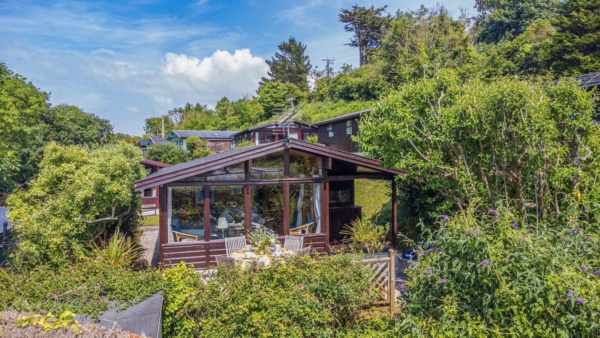 Scandinavian Style Lodge In Rock Уэйдбридж Экстерьер фото