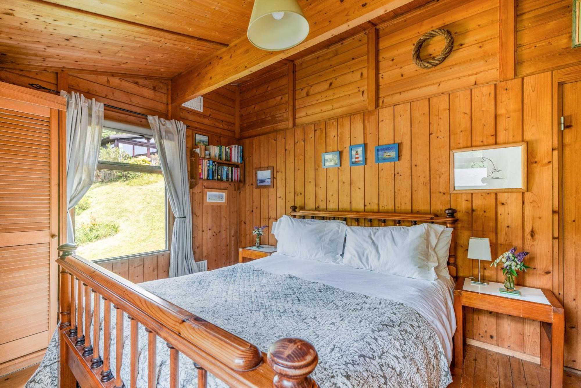 Scandinavian Style Lodge In Rock Уэйдбридж Экстерьер фото