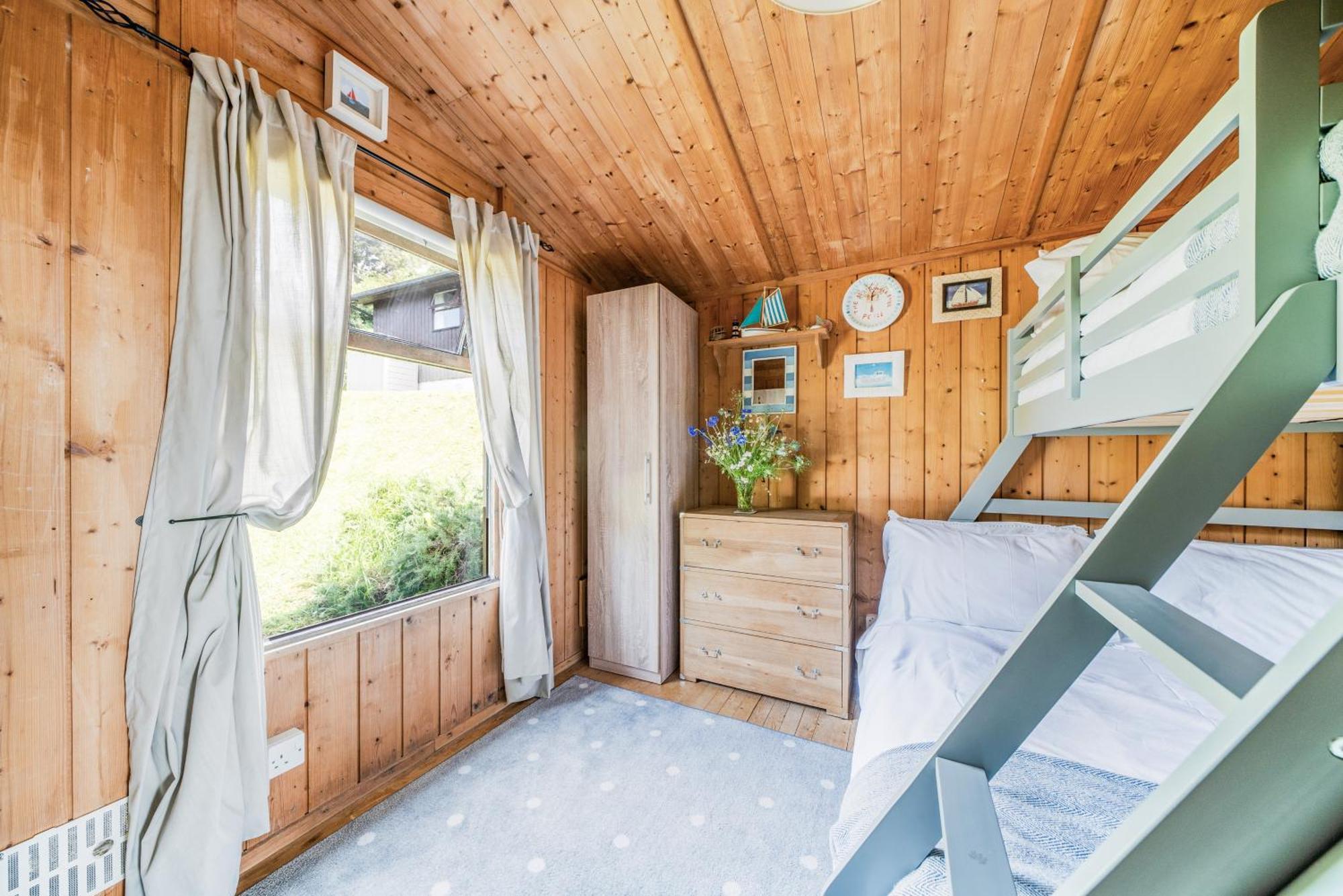 Scandinavian Style Lodge In Rock Уэйдбридж Экстерьер фото